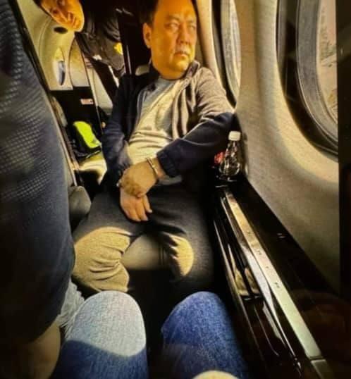 В сети распространяются фото доставки Райыма Матраимова в Бишкек
&nbsp;